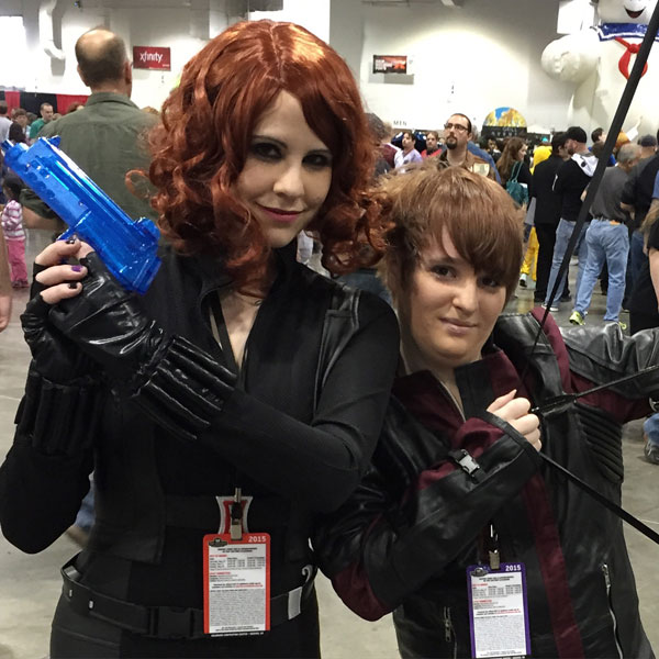 Cosplay-Black-Widow-and-Hawkeye