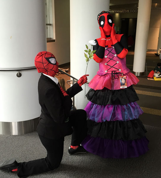Cosplay-Deadpool-for-Prom-Queen
